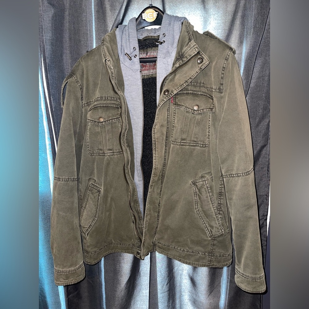 Levi’s Men’s Washed Cotton Hooded Military Jacket with Zip Out Hood